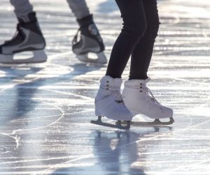 Read more about the article From Zero to Pro: Our Top Ice Skating Tips for Beginners